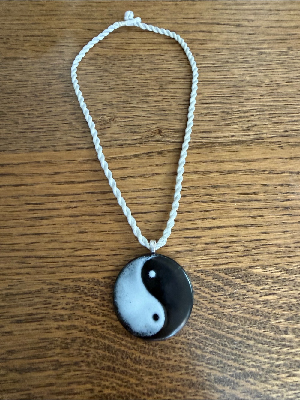 Vintage 1.5” Glass Yin Yang Pendant Necklace Silver Heart Bail